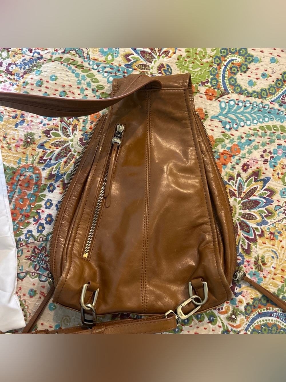 Hobo Leather Betta Sling Bag Dark Brown with Dust Bag in Great Condition - Picture 4 of 14